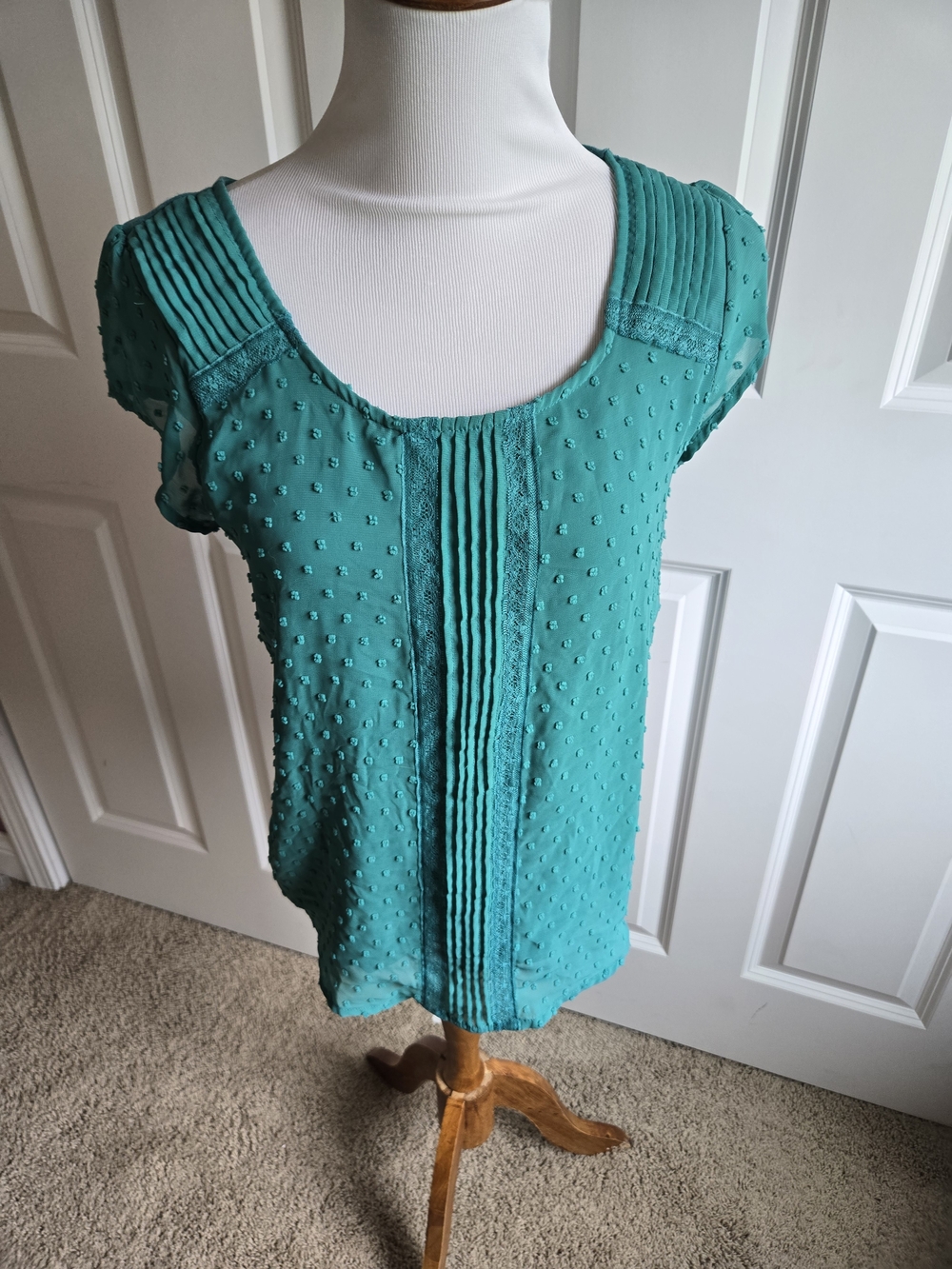 LC Lauren Conrad Teal Pintuck Swiss Dot Short Sleeve Blouse